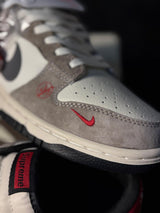 SB Dunk Low Supreme