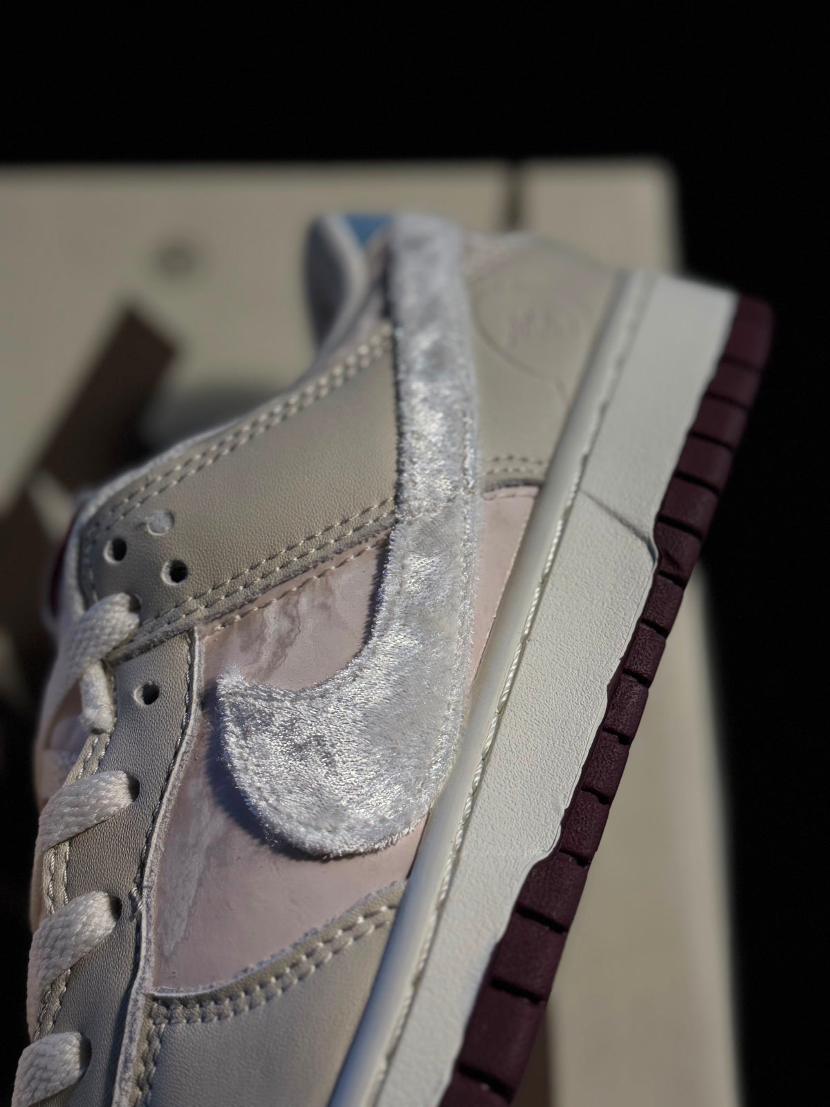 SB Dunk Low Valentine's
